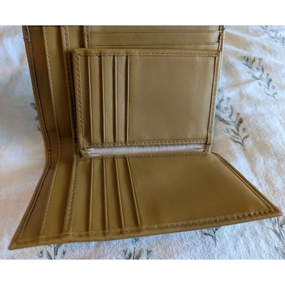 Designer Mario Hernandez Tan Brown Leather Butterfly Trifold Wallet - Picture 6 of 10